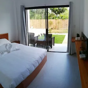  Inn Christelle